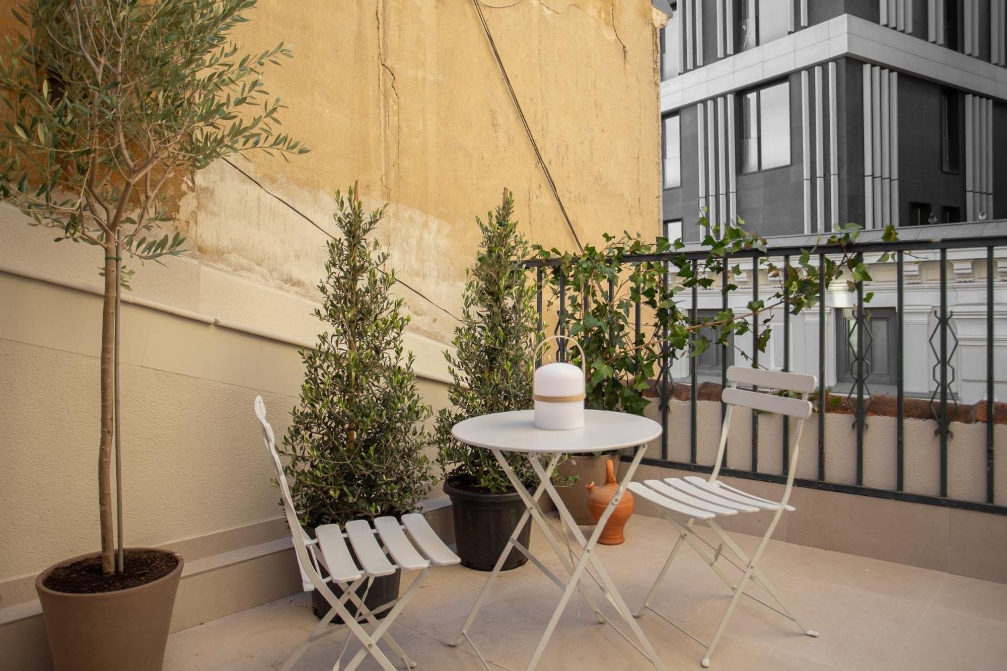 Seissta Madrid Centro "Remodelado" Aparthotel Kültér fotó